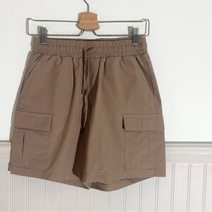 Women's Small Tan Cargo Shorts